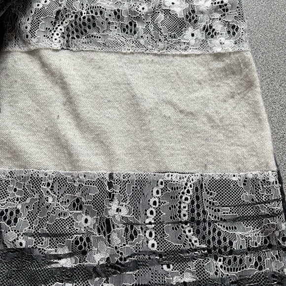 Parkhurst Eiffel Tower Distressed Sweater - Picture 8 of 11